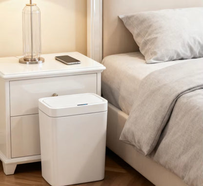 White Touchless 15L Smart Sensor Trash Can – Electronic Bathroom Garbage Bin with Automatic Bagging, Smart Home Compatible